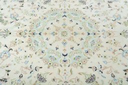 Central medallion detail of New Kashan rug from Iran / Persia