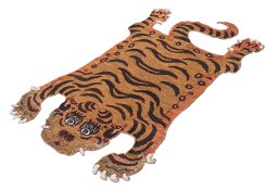 Close-up detail of New Farahan rug from Pakistan showing Wool weave