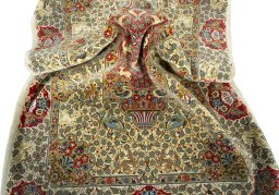 Close-up detail of New Ghom rug from Iran / Persia showing Cork weave