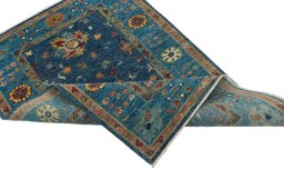 Central medallion detail of New Farahan rug from Pakistan