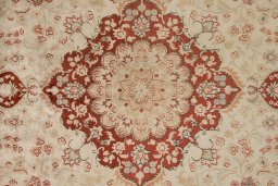 Central medallion detail of 1950s Istanbul Silk rug from Turkey
