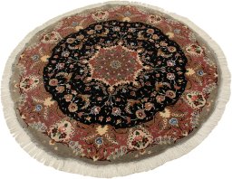 Corner detail of New Tabriz Silk rug showing border pattern and Wool pile