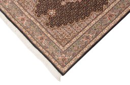 Corner detail of New Tabriz Silk rug showing border pattern and Wool pile