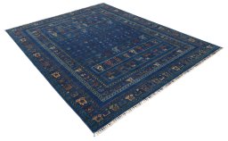 Corner detail of New Samarkand rug showing border pattern and Wool pile