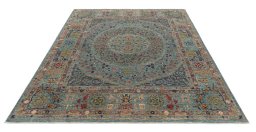 Surface texture of New Haj-jalili rug with natural Wool and intricate pattern