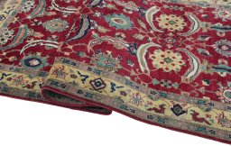 Close-up detail of New Farahan rug from Pakistan showing Wool weave