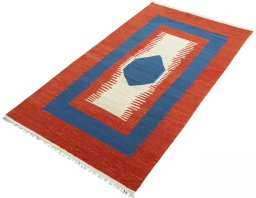 Corner detail of New Modern Design rug showing border pattern and Wool pile