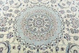 Central medallion detail of 2000s Nain rug from Iran / Persia