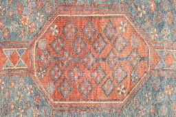 Central medallion detail of 1920s Oushak rug from Turkey