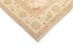 Surface texture of New Oushak rug with natural Wool and intricate pattern