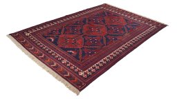 Corner detail of 1920s Sumakh rug showing border pattern and Wool pile