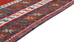 Central medallion detail of New Sumakh rug from Iran / Persia
