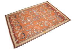 Corner detail of 1980s Sumakh rug showing border pattern and Wool pile
