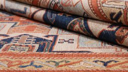 Close-up detail of 1980s Sumakh rug from Iran / Persia showing Wool weave