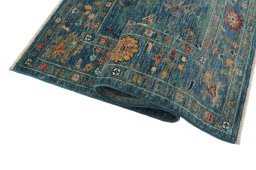 Close-up detail of New Farahan rug from Pakistan showing Wool weave