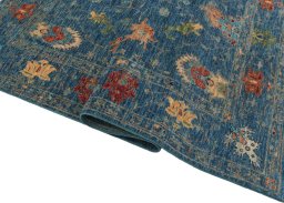 Close-up detail of New Farahan rug from Pakistan showing Wool weave