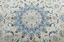 Central medallion detail of 2000s Nain rug from Iran / Persia