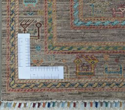 Corner detail of New Samarkand rug showing border pattern and Wool pile