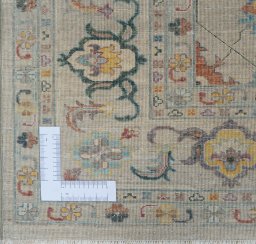 Corner detail of New Farahan rug showing border pattern and Wool pile