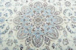 Central medallion detail of 2000s Nain rug from Iran / Persia