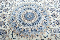 Central medallion detail of 2000s Nain rug from Iran / Persia