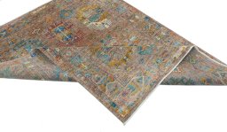 Central medallion detail of New Farahan rug from Pakistan