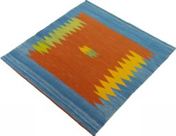 Corner detail of New Kilim Sofre rug showing border pattern and Wool pile