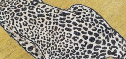 Central medallion detail of New Farahan rug from Pakistan