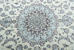 Central medallion detail of 2000s Nain rug from Iran / Persia