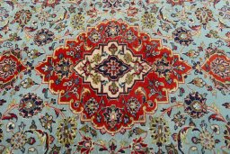 Central medallion detail of New Kashan rug from Iran / Persia
