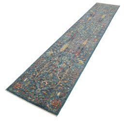 Close-up detail of New Haj-jalili rug from Pakistan showing Wool weave
