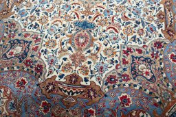 Close-up detail of 2000s Kashmar rug from Iran / Persia showing Wool weave