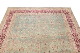Backside of handmade 1920s Farahan rug showing knot structure and weave density