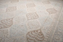 Close-up detail of New Farahan rug from Pakistan showing Wool weave