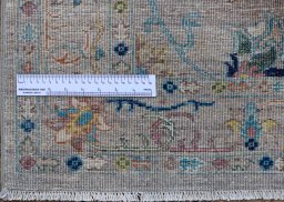 Central medallion detail of New Farahan rug from Pakistan