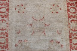 Close-up detail of New Farahan rug from Pakistan showing Wool weave