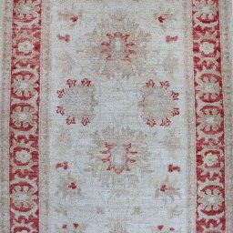 Central medallion detail of New Farahan rug from Pakistan