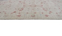 Close-up detail of New Farahan rug from Pakistan showing Wool weave