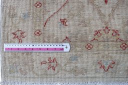 Central medallion detail of New Farahan rug from Pakistan