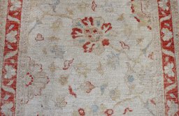 Central medallion detail of New Farahan rug from Pakistan