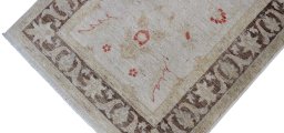 Full view of New Farahan rug from Pakistan, 119 × 78 cm in Beige tones