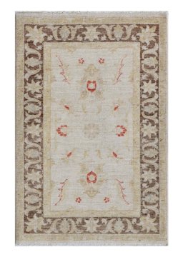 Full view of New Farahan rug from Pakistan, 119 × 78 cm in Beige tones