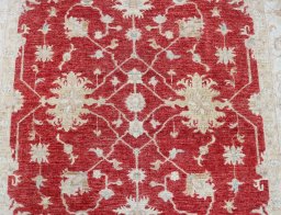 Central medallion detail of New Farahan rug from Pakistan