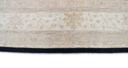 Corner detail of New Farahan rug showing border pattern and Wool pile