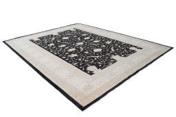Close-up detail of New Farahan rug from Pakistan showing Wool weave