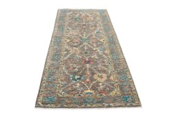 Surface texture of New Farahan rug with natural Wool and intricate pattern