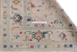 Central medallion detail of New Farahan rug from Pakistan