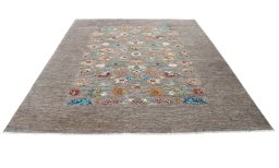 Surface texture of New Farahan rug with natural Wool and intricate pattern