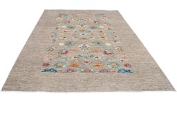 Surface texture of New Farahan rug with natural Wool and intricate pattern