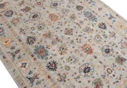 Central medallion detail of New Farahan rug from Pakistan